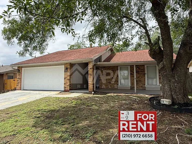 7729 Narrow Pass Dr — Photo 1