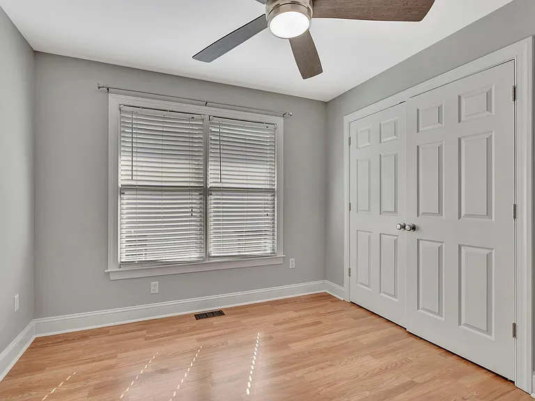 3520 Elkins Ave — Photo 17