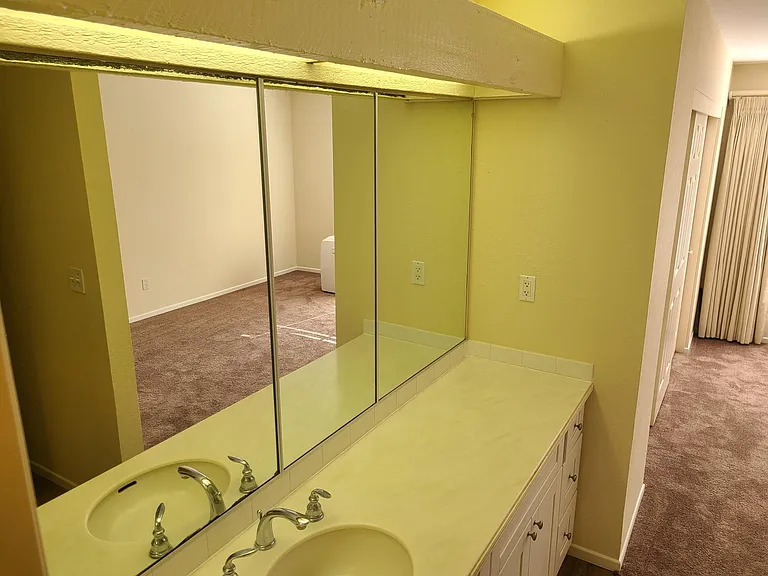 23732 Hillhurst Dr #27 — Photo 17