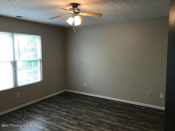 3rd image of 5921 Bay Harbor Dr