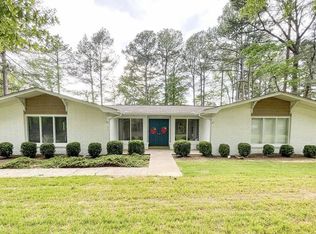 635 Forest Dr, Humboldt, TN 38343