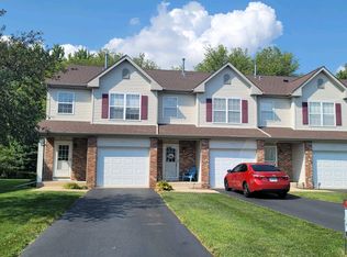 633 Southtowne Dr, Belvidere, IL 61008