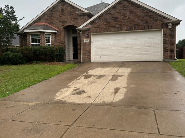 109 Fallen Rock Dr