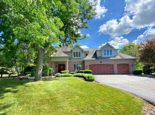1S721 Alsace Ct, Winfield, IL 60190