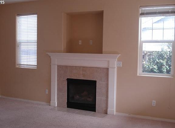 3rd image of 1524 SE Kobus Way