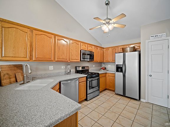 5th image of 3005 Waters Edge Cir #3005