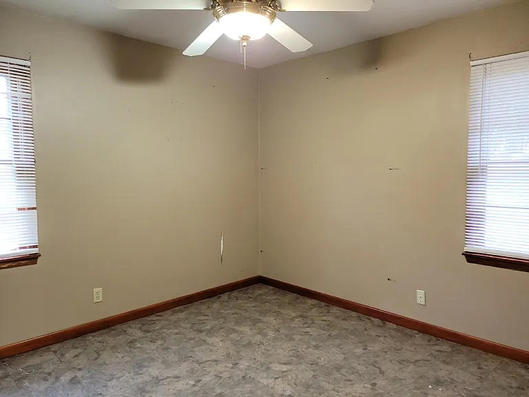 3503 Crestmore Cir NW — Photo 11