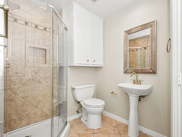 5037 W 43rd St — Photo 27