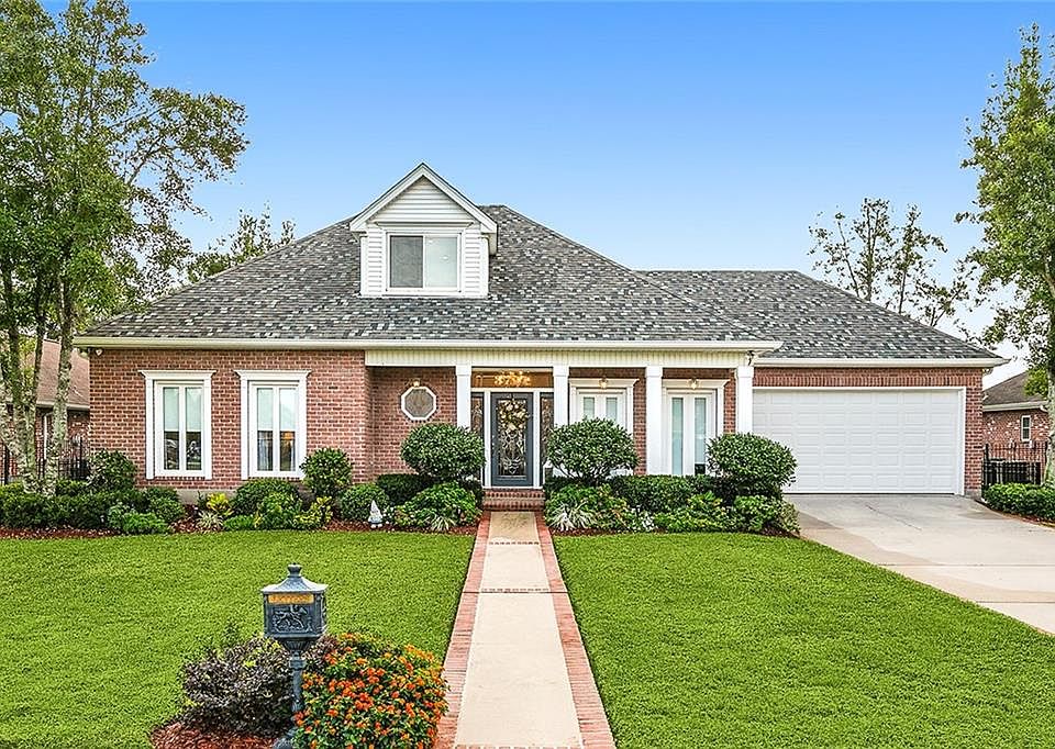 1st image of 3721 Lake Kristin Dr
