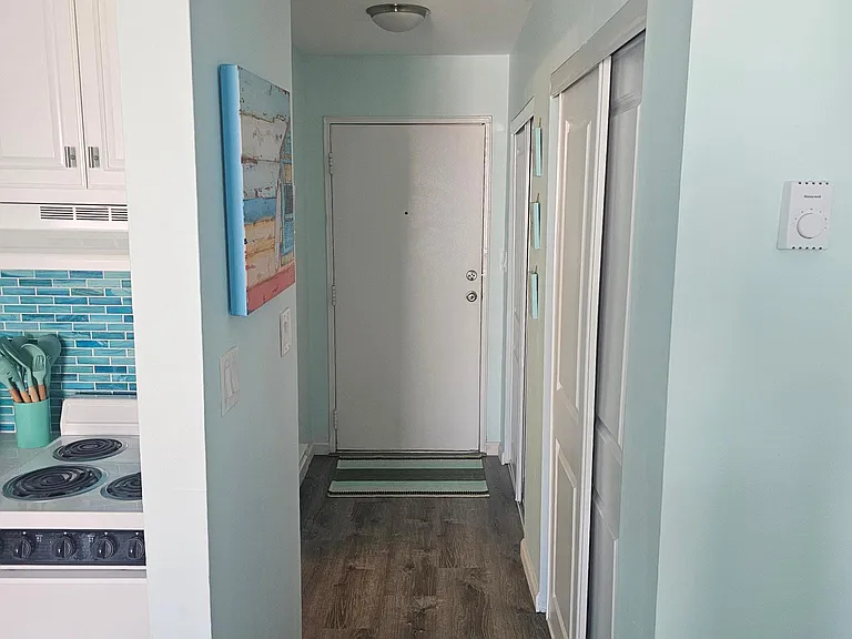 1492 Ocean Ave #C8 — Photo 4