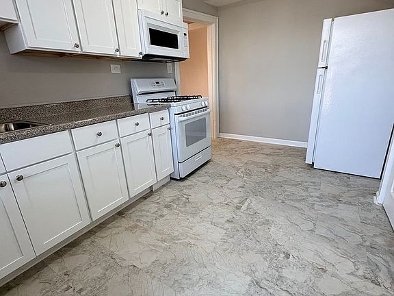 5th image of 1525 N Austin Blvd #Ab-29-3