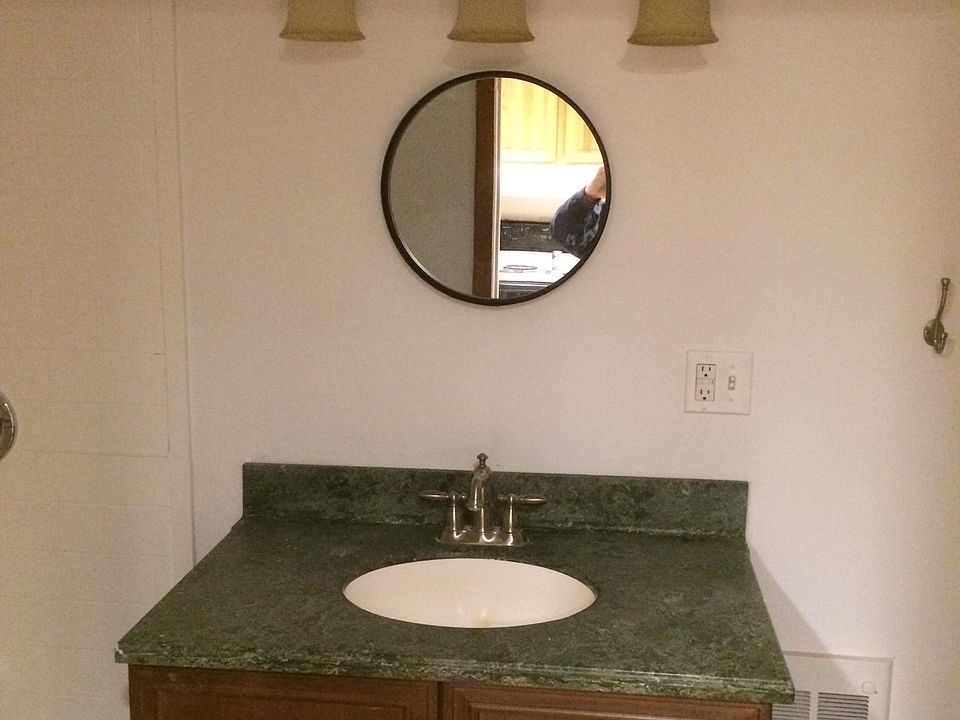 2nd image of 15 Kirkland Ave Floor 1