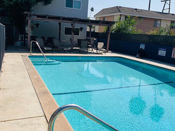 2nd image of 325 S Almansor St #23