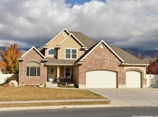 237 S Kays Dr, Kaysville, UT 84037