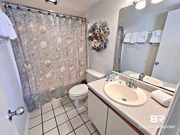 5th image of 1027 W Beach Blvd #412