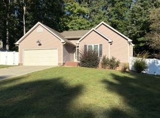 233 Holly Ridge Ln, Mebane, NC 27302