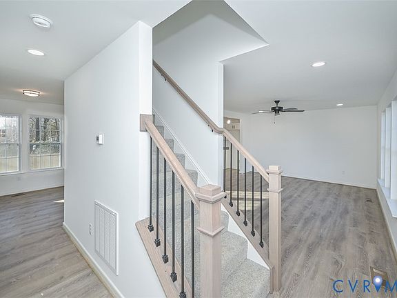 4th image of 11101 Pennway Dr