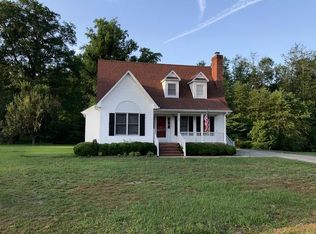 113 Stephen St, Mount Olive, NC 28365