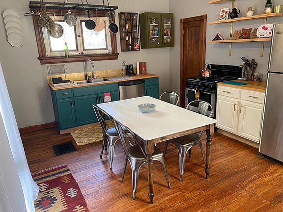 4th image of 846 Academy Ave #1
