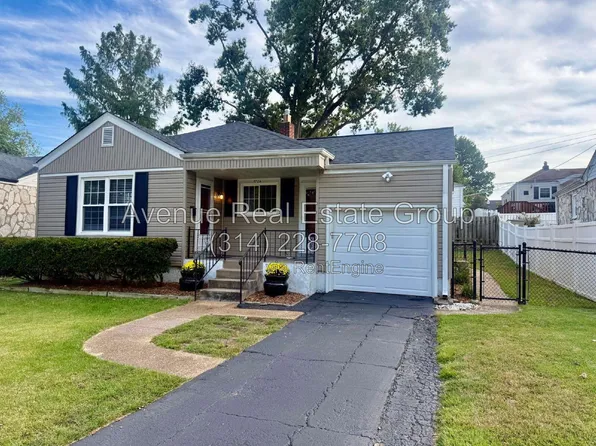 8726 Keystone Dr, Saint Louis, MO 63144