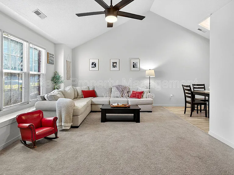 4917 Hillery Ct — Photo 16