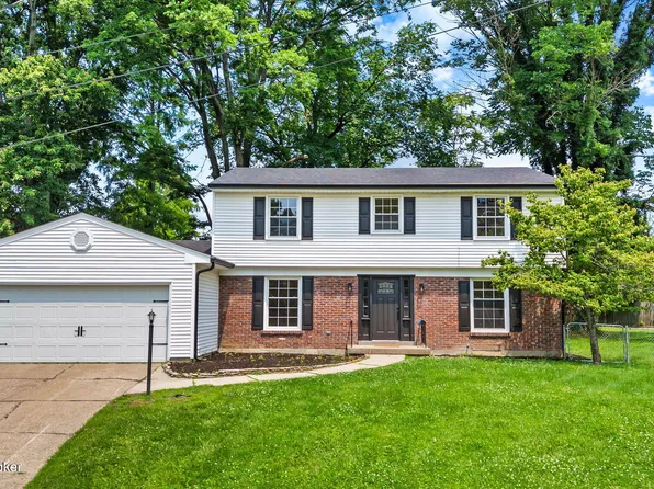 10200 Hearthstone Ct, Louisville, KY 40272