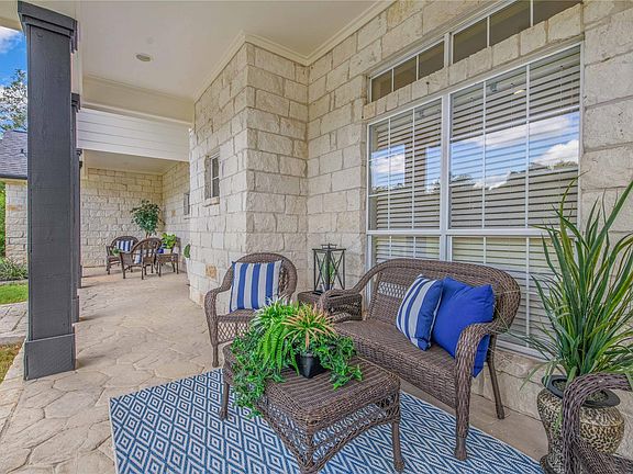 4th image of 442 Shady Creek Dr
