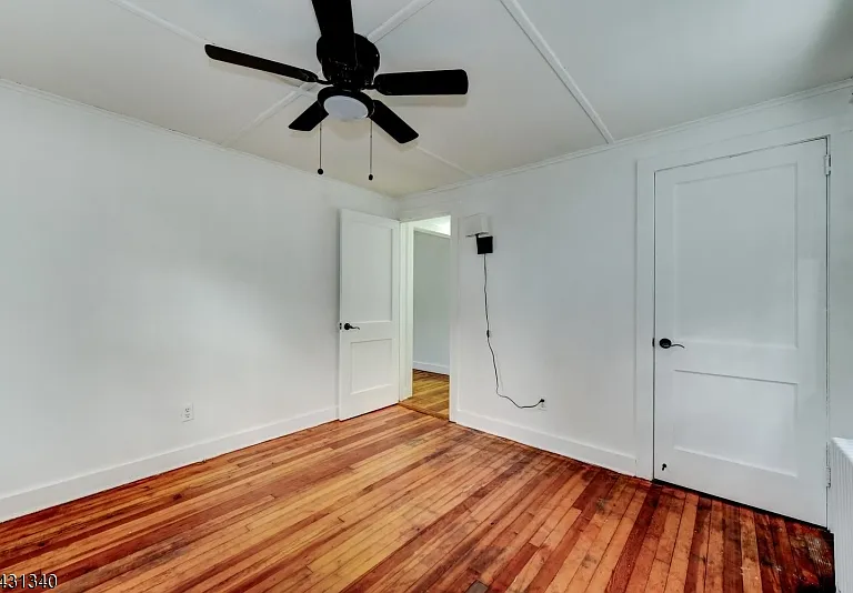 10 Lake Dr — Photo 29