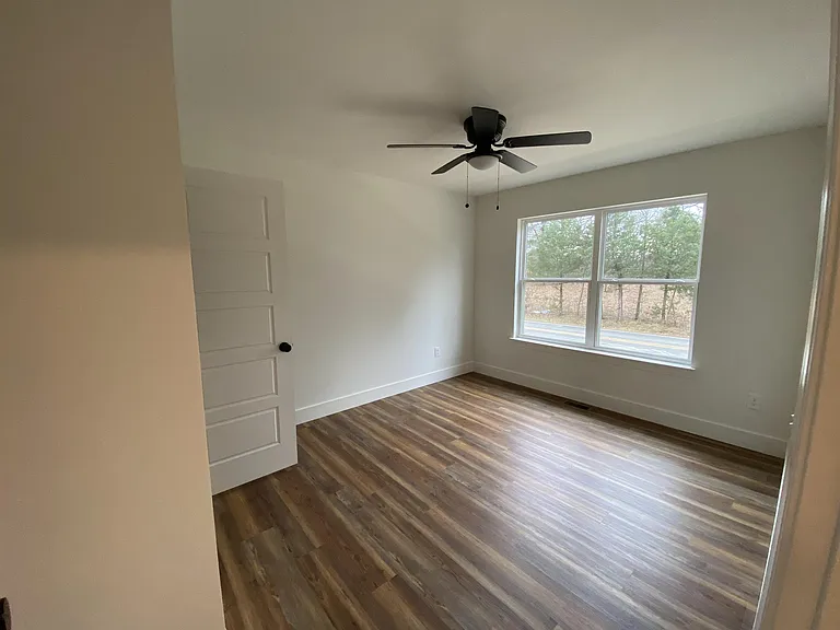 1940 Cambridge Village Dr — Photo 5