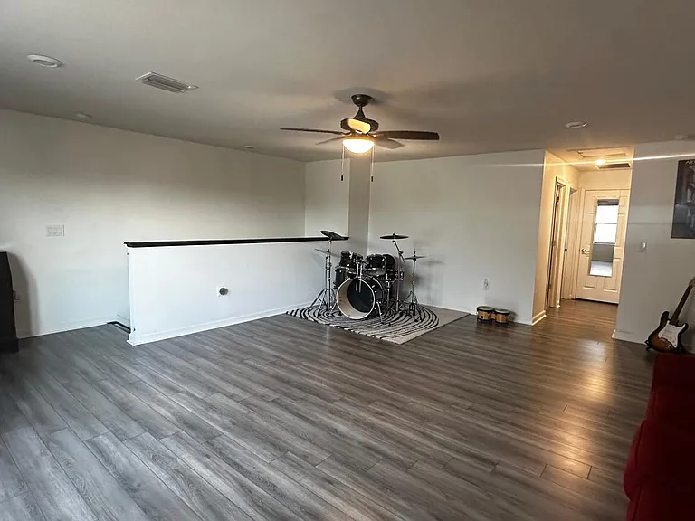9315 Bexley Dr — Photo 8