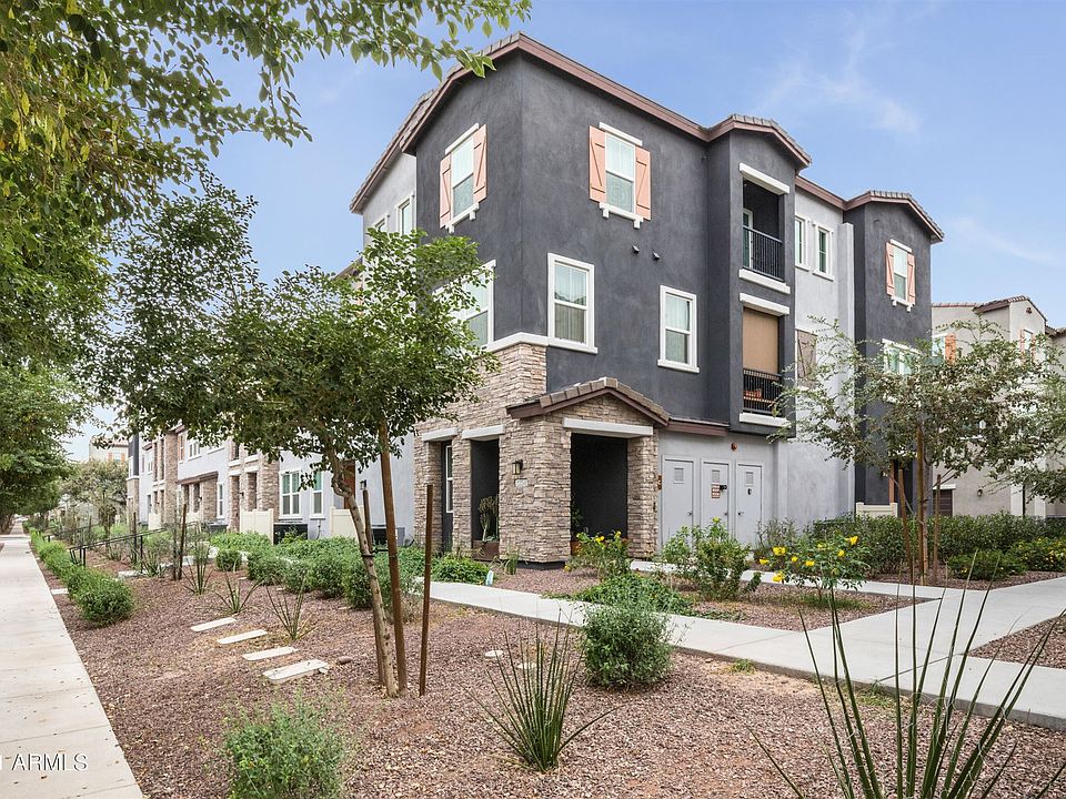 1st image of 2254 E Hidalgo Ave