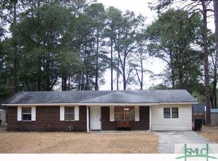 369 Queens Way, Ellabell, GA 31308