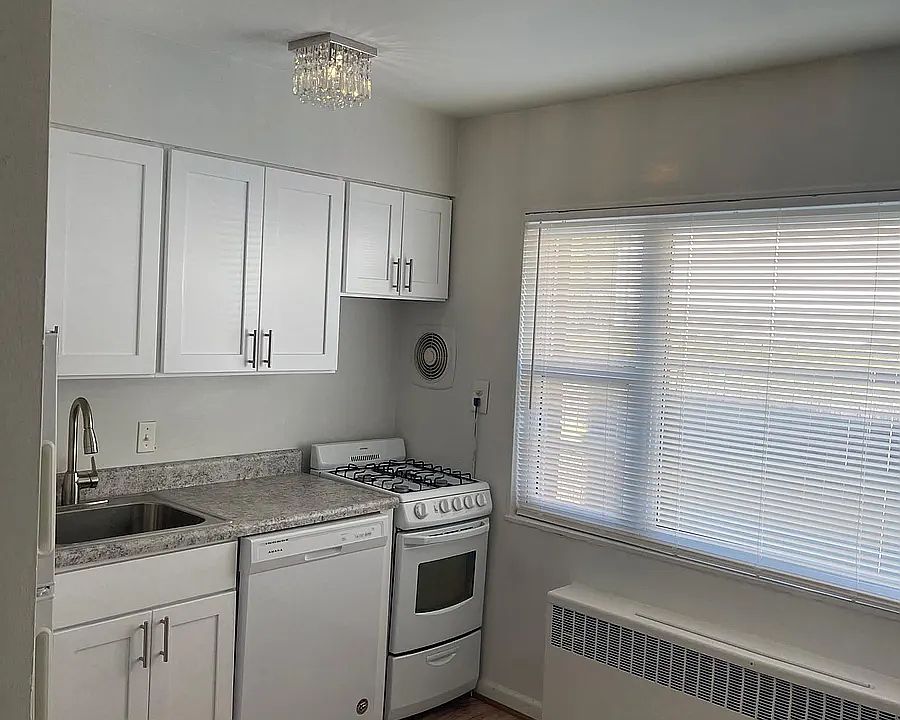 1st image of 1712 21st Rd N #5