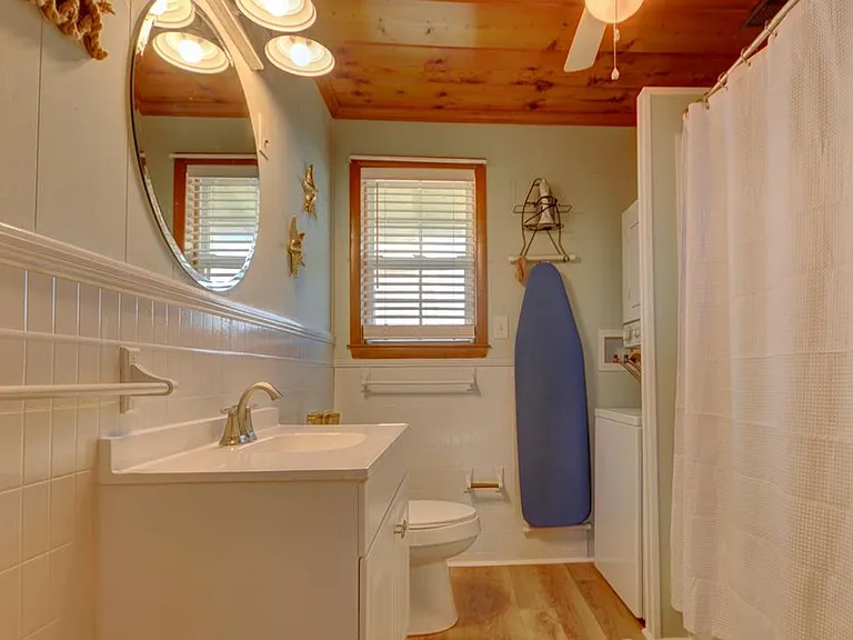 1108 N Shore Dr — Photo 15