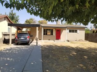 1440 N Oak Park St, Visalia, CA 93291