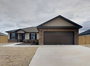 436 N Wyandotte St, Farmington, AR 72730