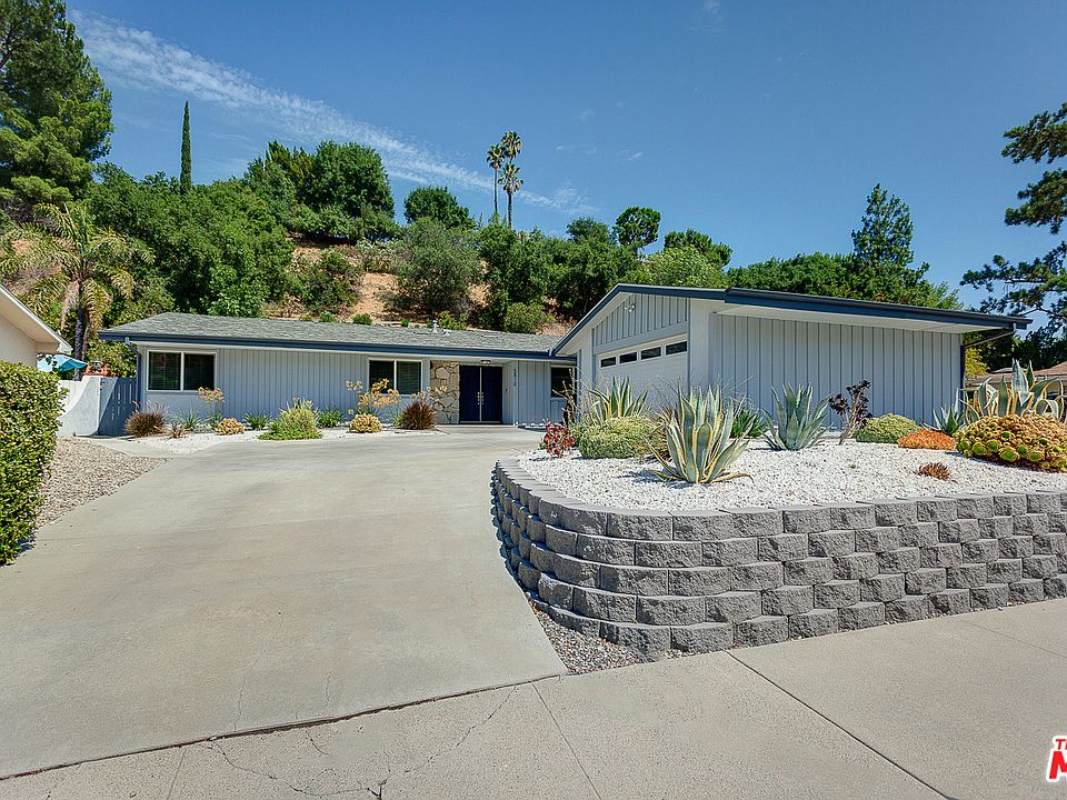 1st image of 5810 Valerie Ave
