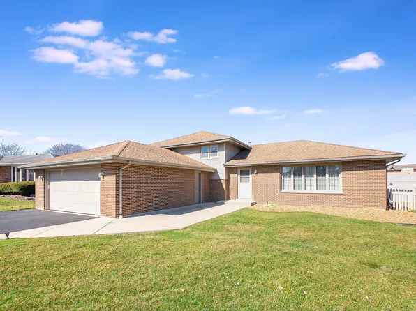 14352 Streamwood Dr, Orland Park, IL 60467