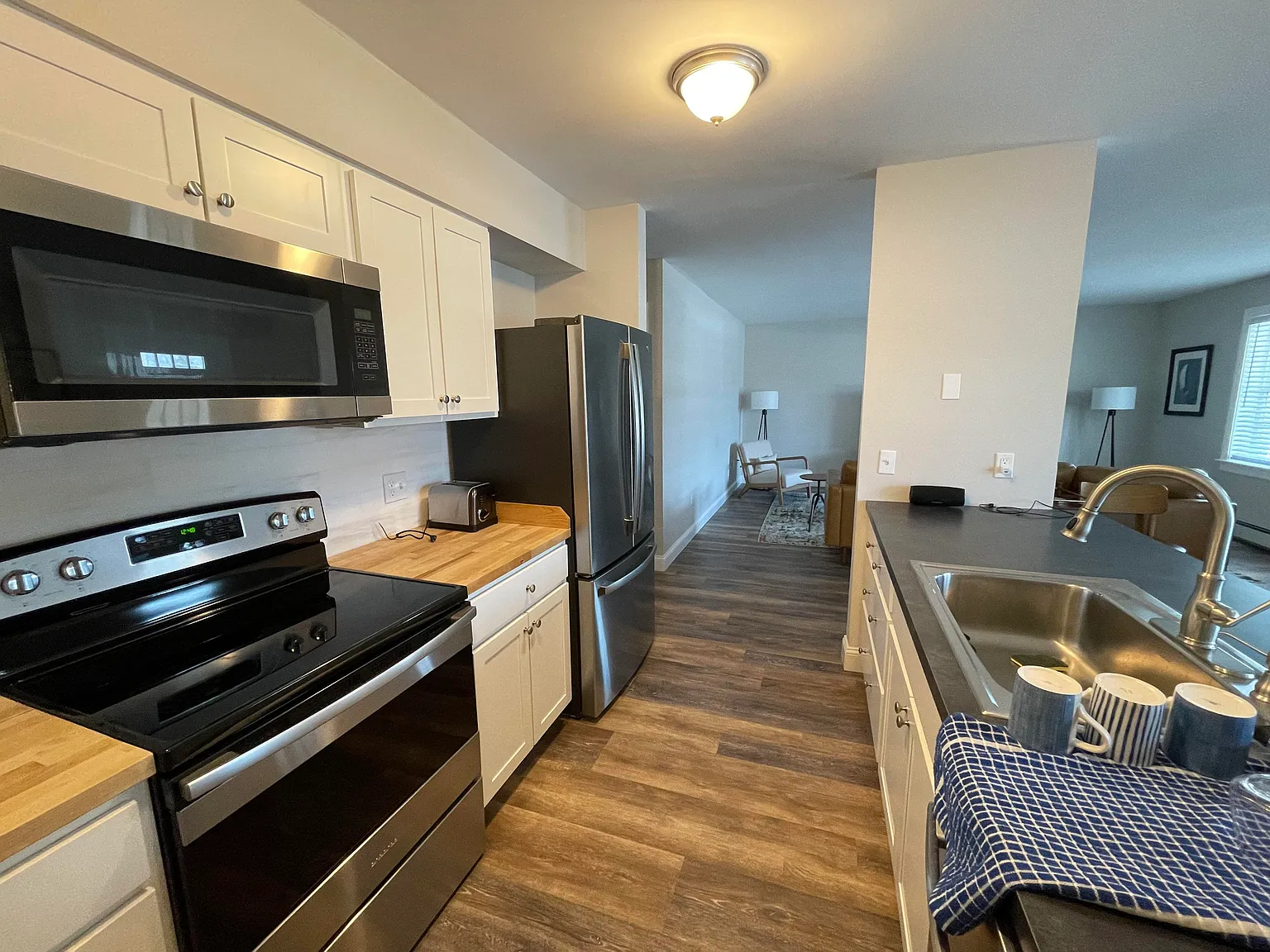 2 bed, 1200 sqft, $2,500 — Photo 1