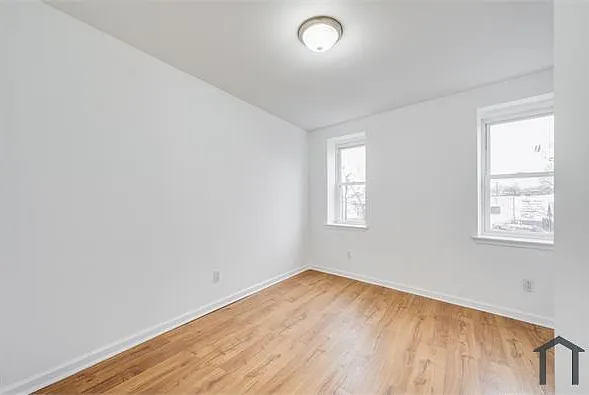 4614 Josephine St — Photo 11