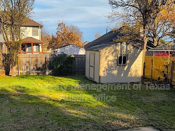 3rd image of 7013 Evans Dr