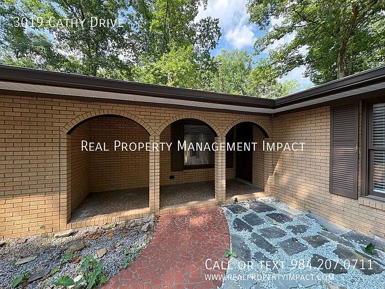 3019 Cathy Dr — Photo 5