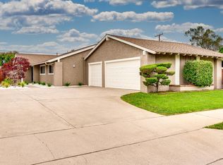 736 E Fairway Dr, Orange, CA 92866