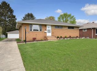 9300 Tracy Trl, Parma, OH 44130