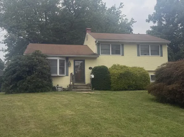 16 Benning Rd, Claymont, DE 19703