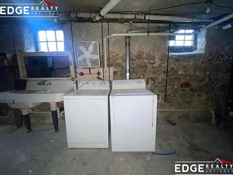 74 Wallingford Rd — Photo 13