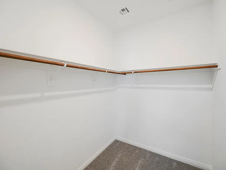 Closet second Bedroom