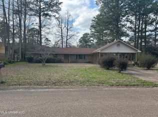 1002 Jenkins St, Pearl, MS 39208