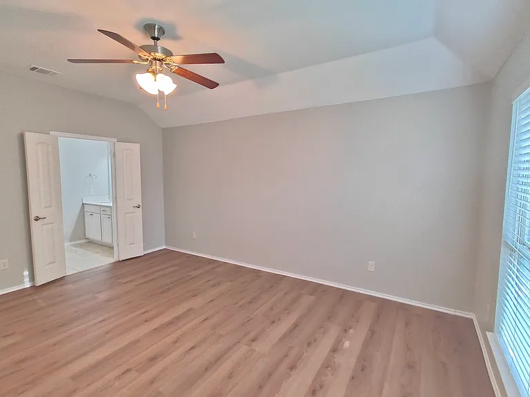 516 Rustic Oak Ln — Photo 20