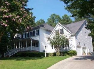 5001 Sadelia Pl, Holly Springs, NC 27540